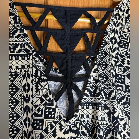 Cato Blouse - Picture 5 of 7